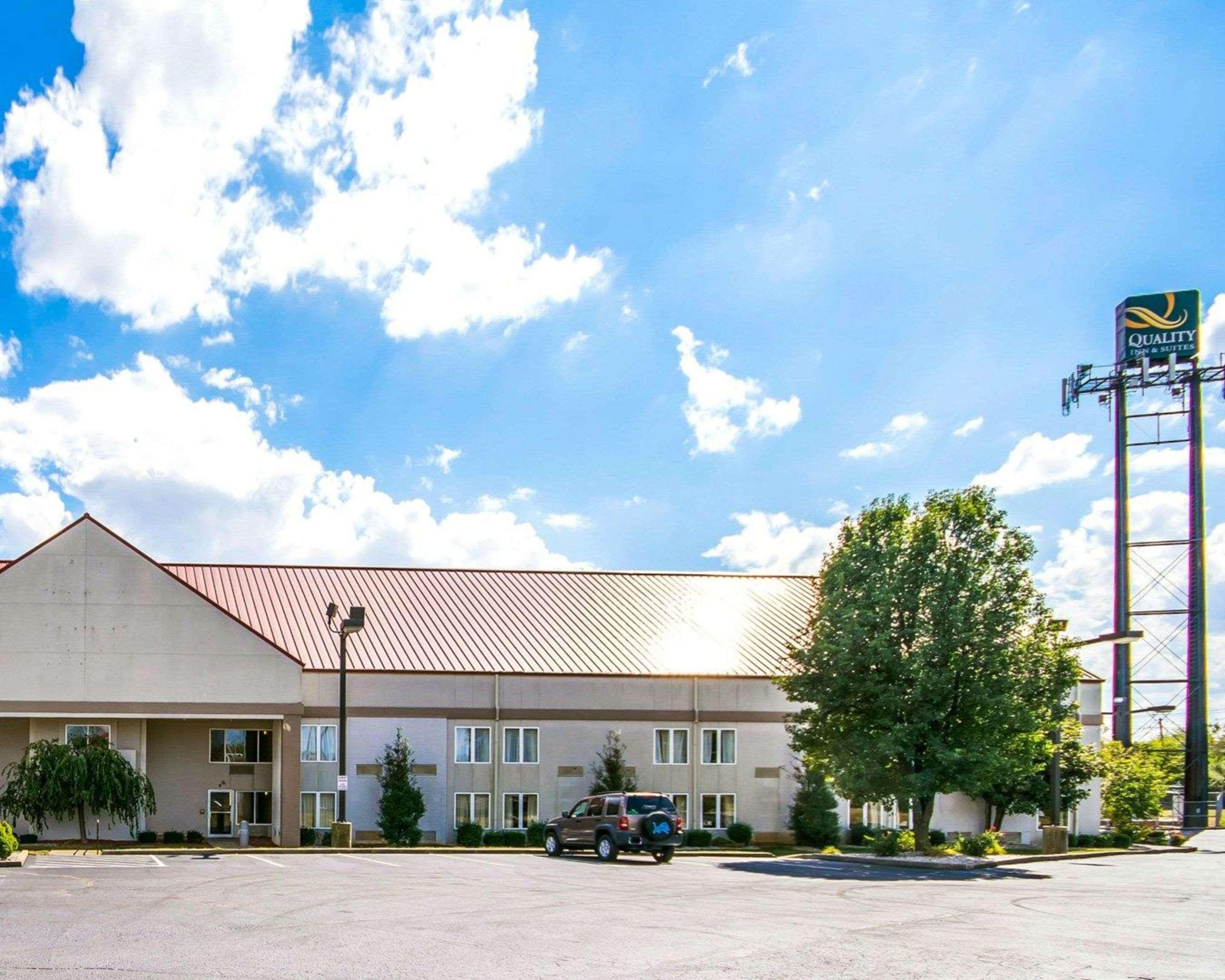 Quality Inn & Suites Elizabethtown Exterior foto
