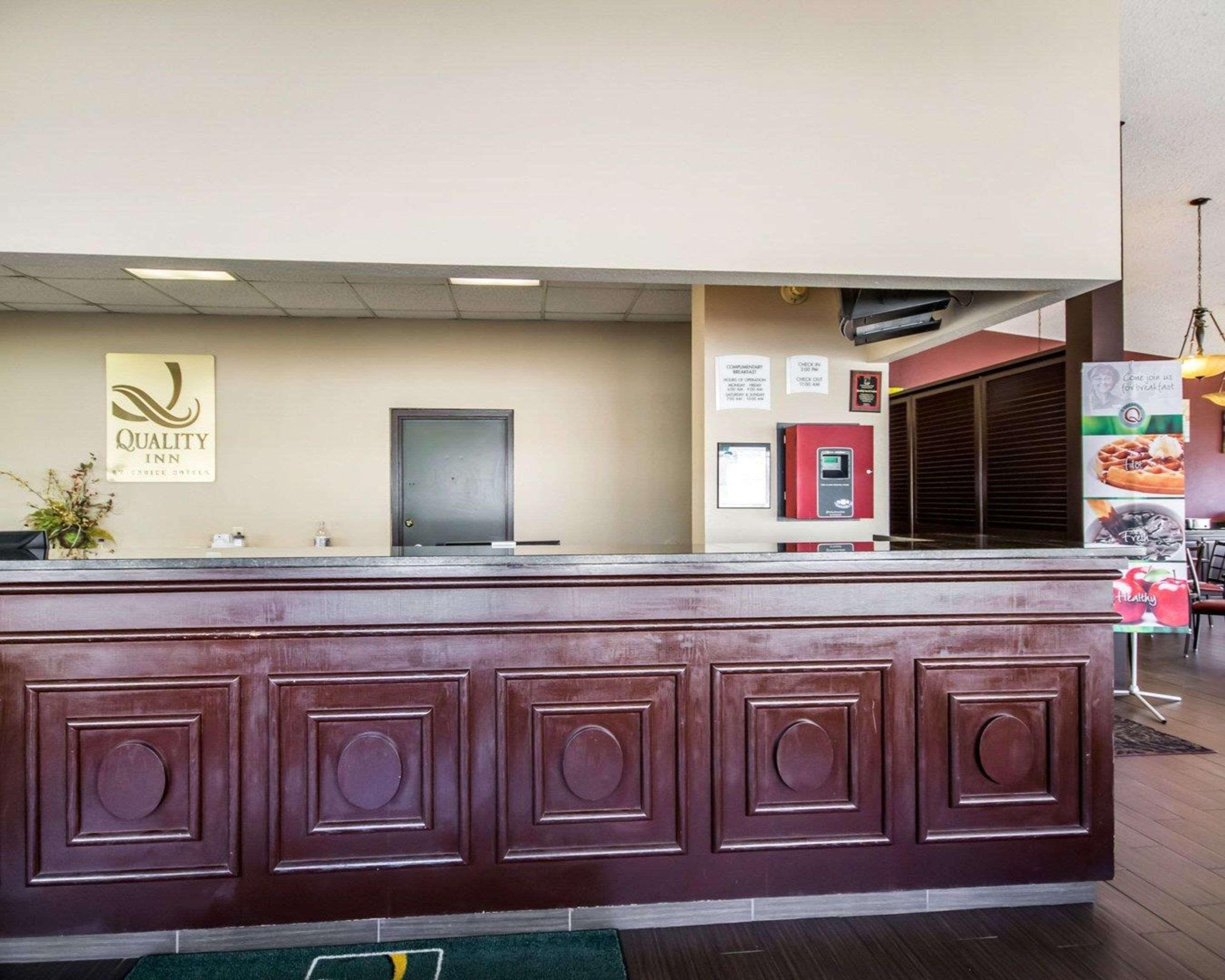 Quality Inn & Suites Elizabethtown Exterior foto